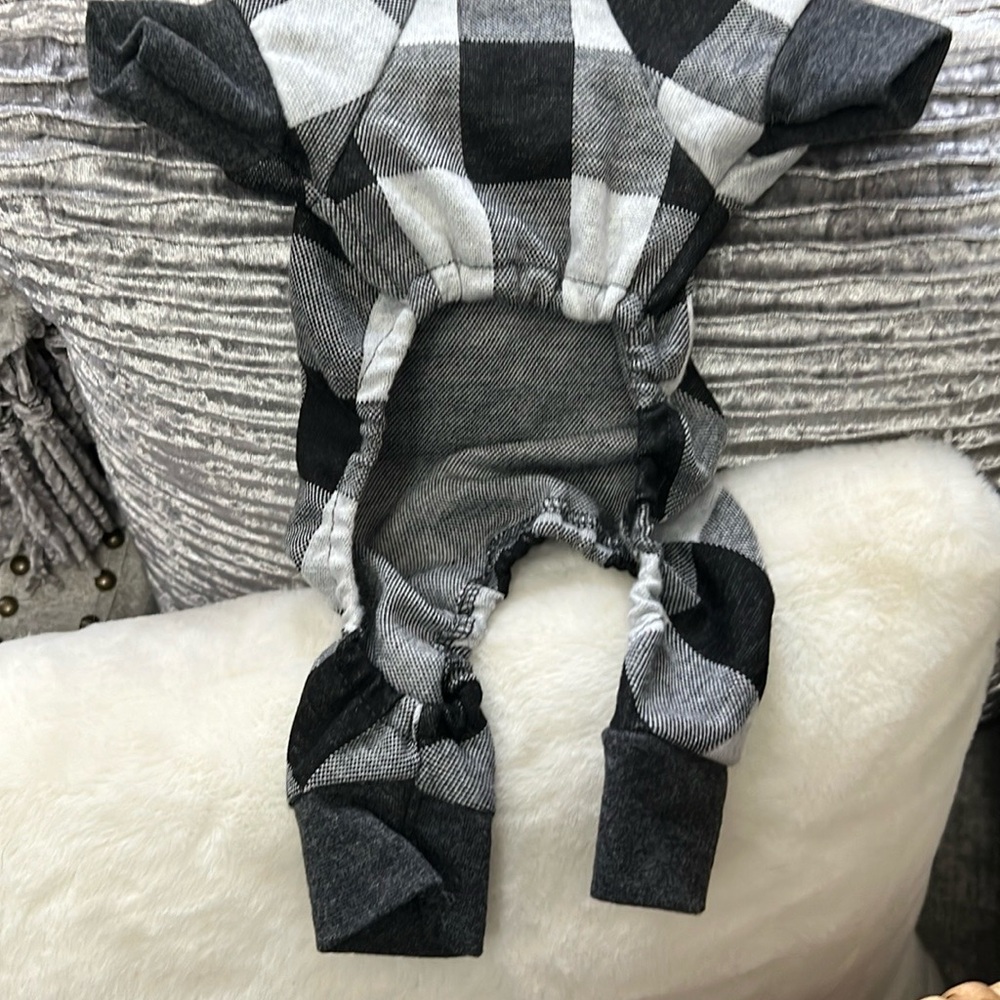 Dog clothes - Picture 2 of 2